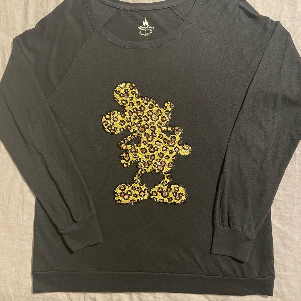 Rare! Disney Parks leopard sequin Mickey Mouse long sleeve black top size Xlarge